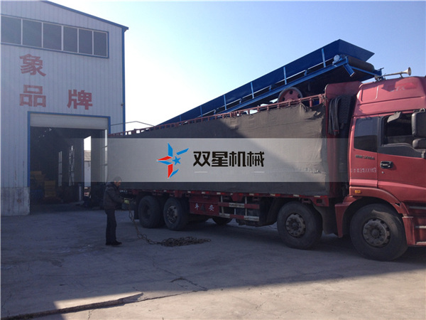 皓星鋁合金粉碎機(jī)設(shè)備發(fā)貨現(xiàn)場圖二